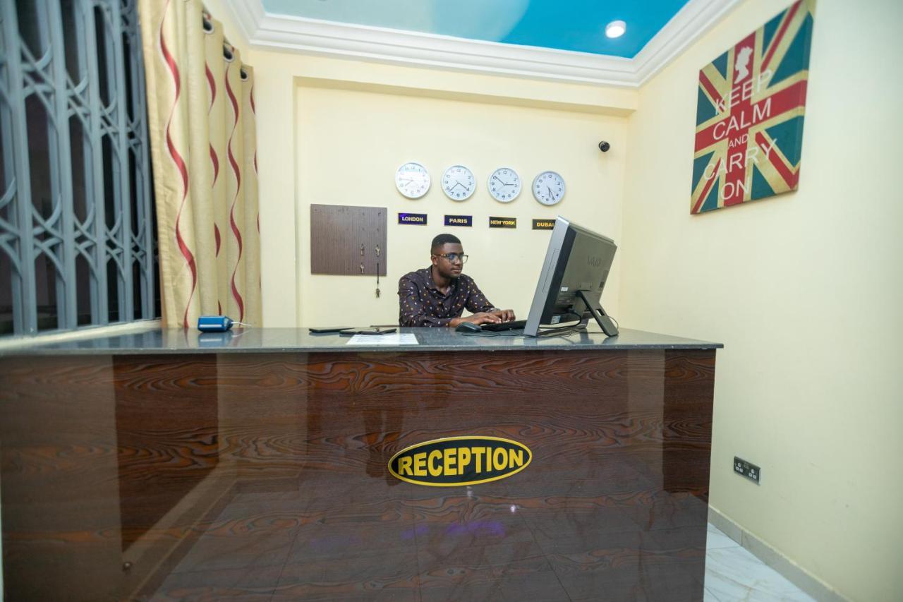 Washington Court Furnished Apartments Kwashieman Luaran gambar