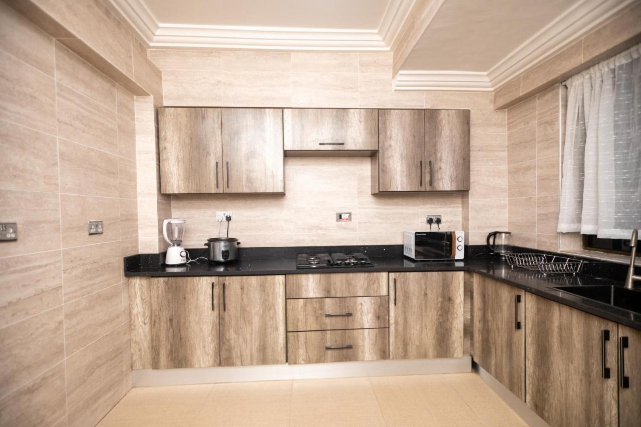 Washington Court Furnished Apartments Kwashieman Luaran gambar
